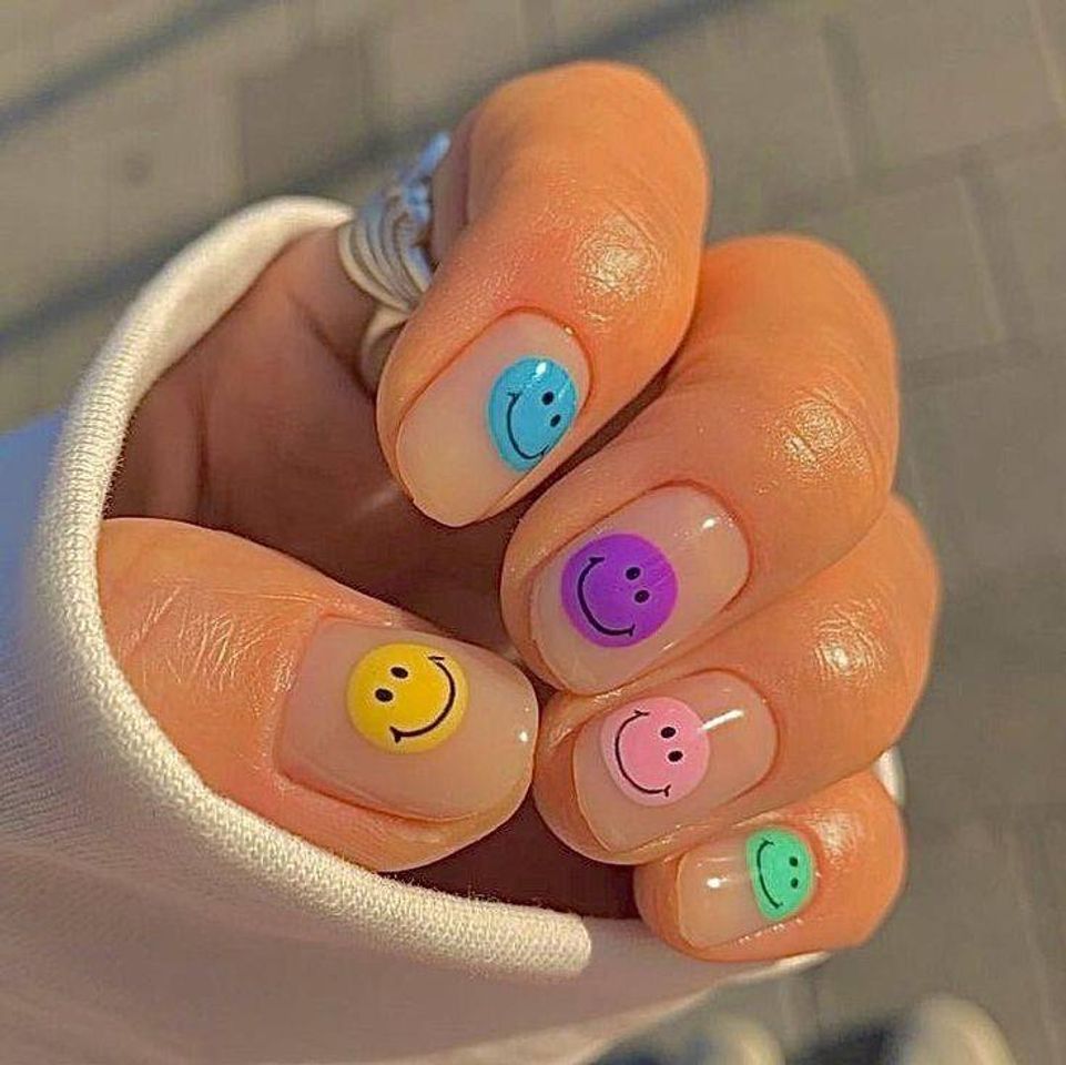 Social Smile face nails 