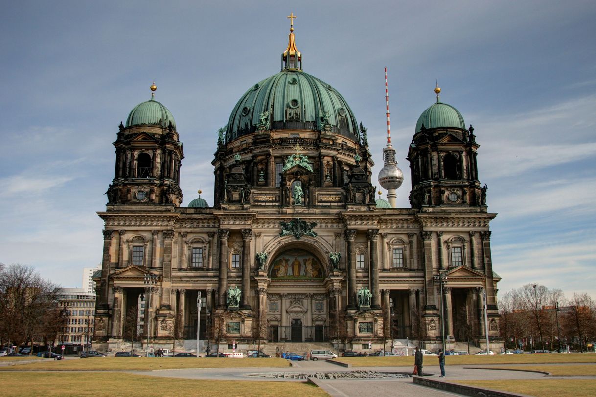 Lugar Catedral de Berlín