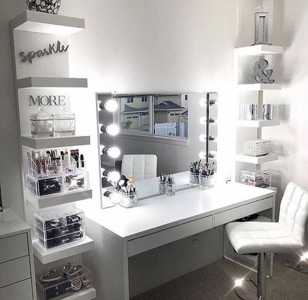 Fashion Makeup desk, all white with mirror and drawers 