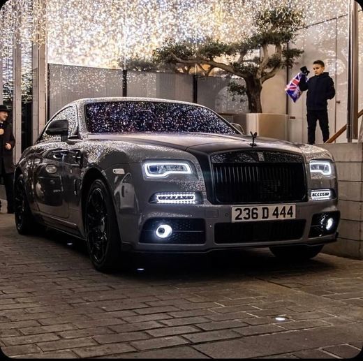 Social Rolls-Royce