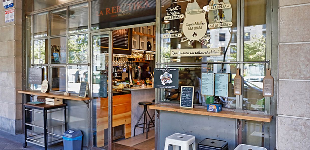 Restaurantes La Rebotika (Brasa Bar&Denda)