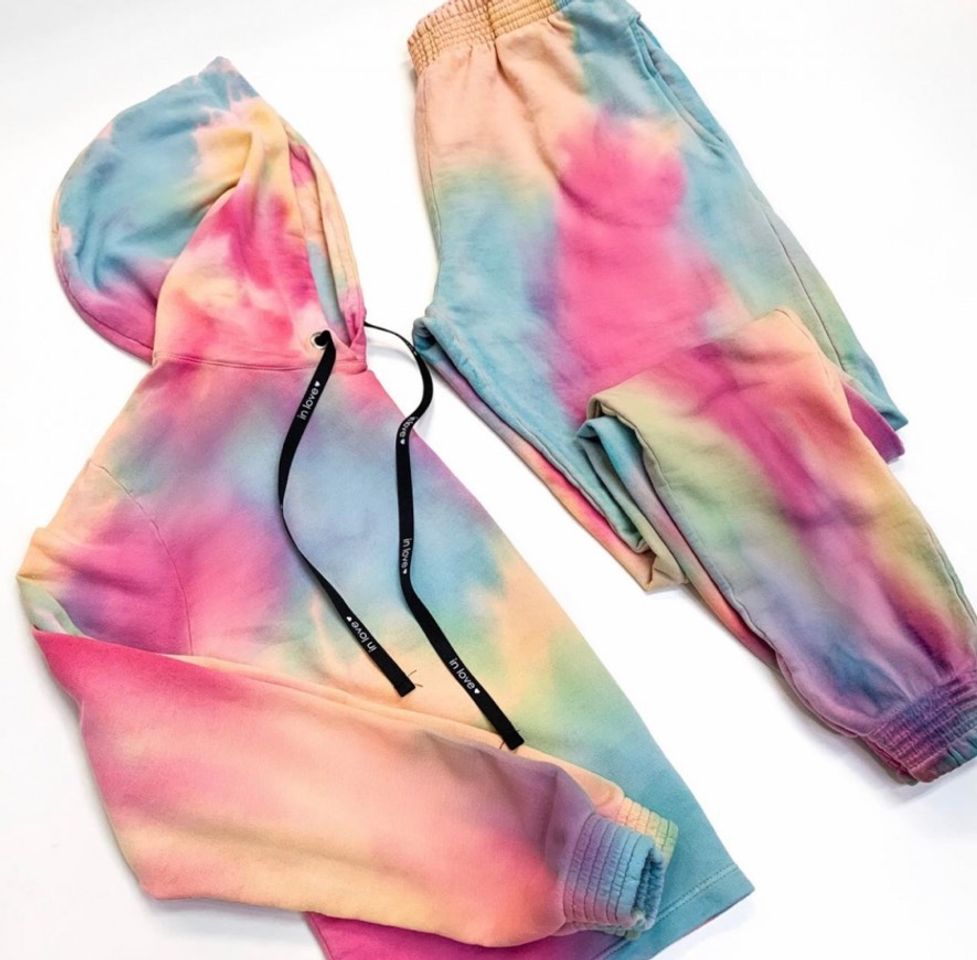 Social 𝙲𝚘𝚗𝚓𝚞𝚗𝚝𝚘 𝚖𝚘𝚕𝚎𝚝𝚘𝚖 𝚜𝚝𝚘𝚛𝚖𝚒 𝚝𝚒𝚎 𝚍𝚢𝚎