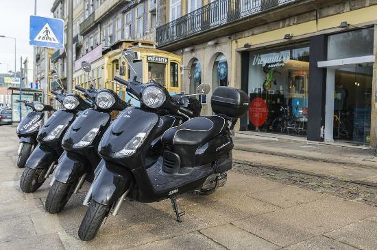 Places Vieguini: Rent a Bike & Scooter - best way to discover Porto