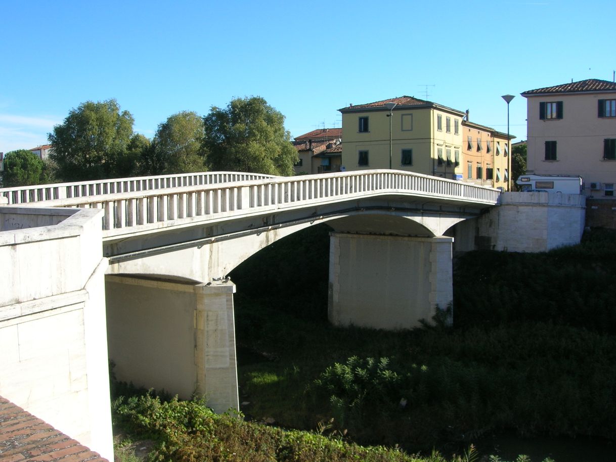 Place Pontedera