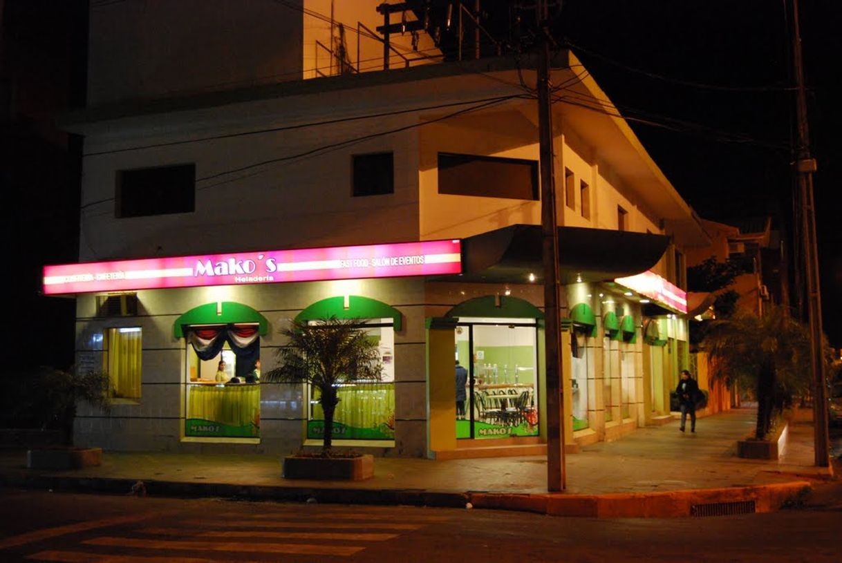 Restaurantes Mako's Heladeria