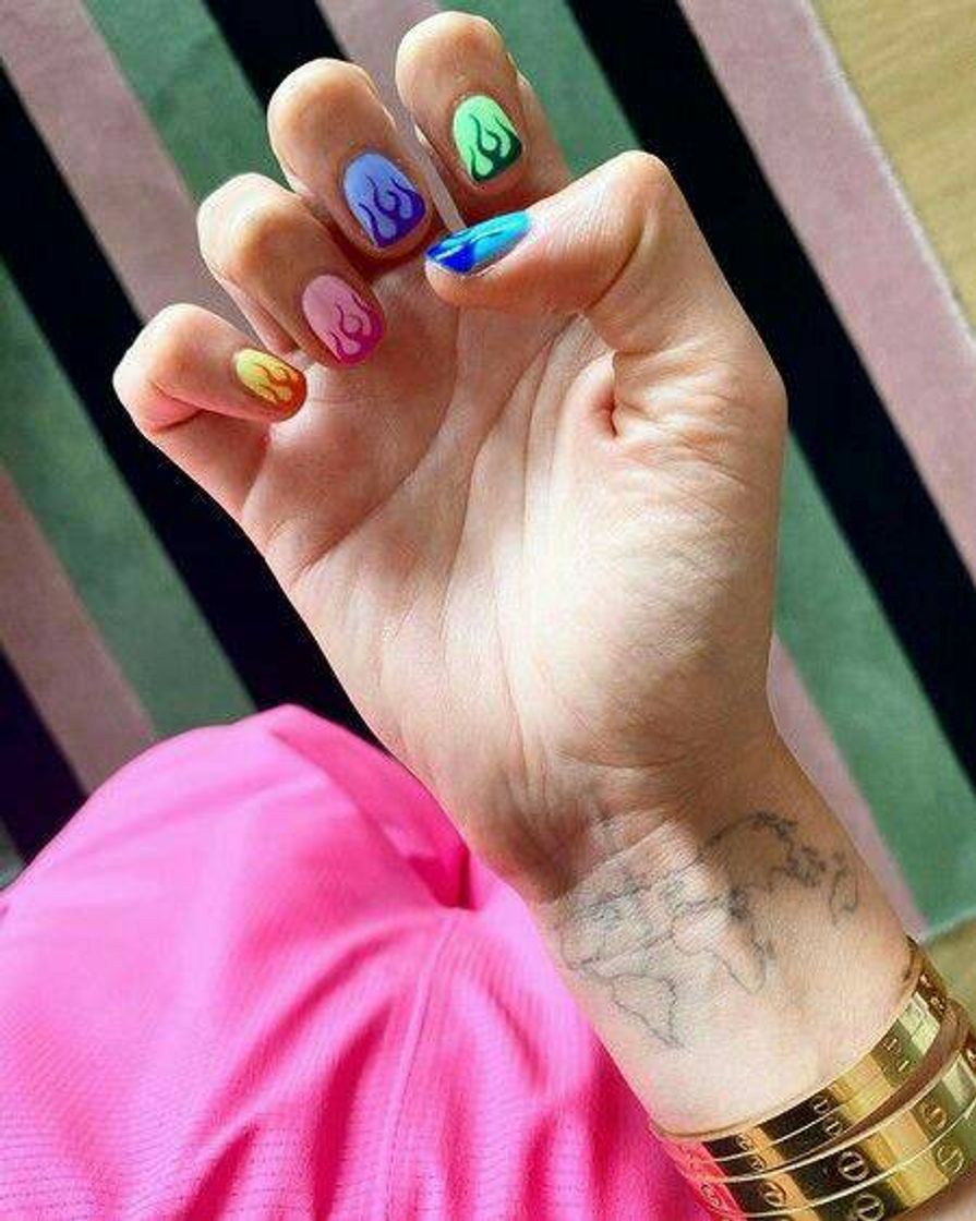 Fashion Unhas - Chamas ✨☄