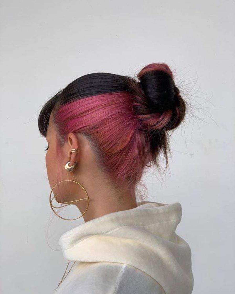 Fashion Cabelo preto com rosa 