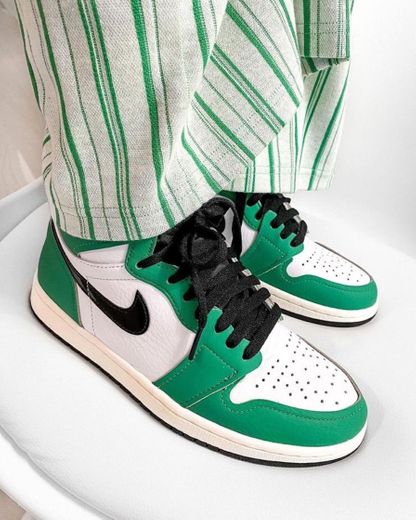 Nike air jordan 1 high Lucky green 
