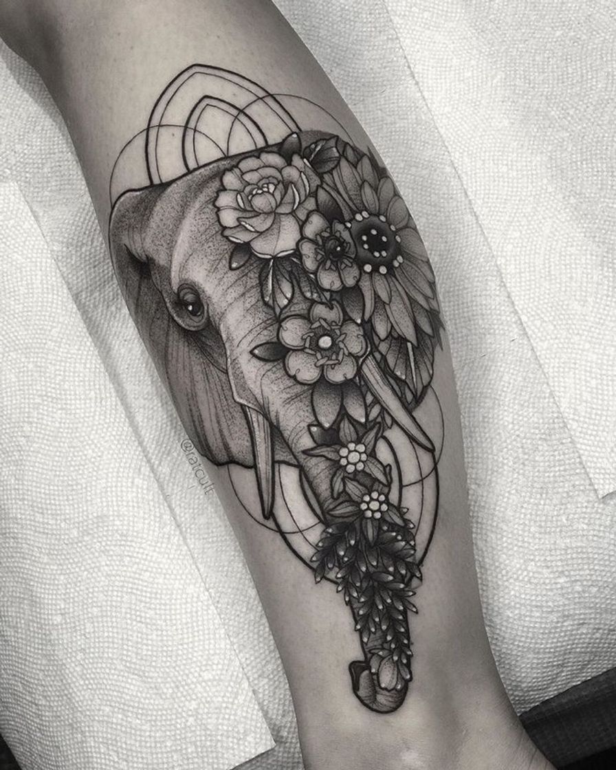 Social Tatto elefante floral 
