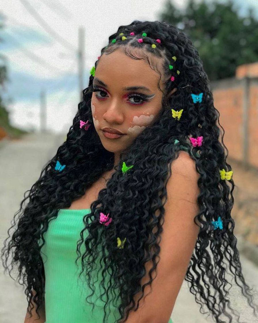 Social Penteados com baby hair 