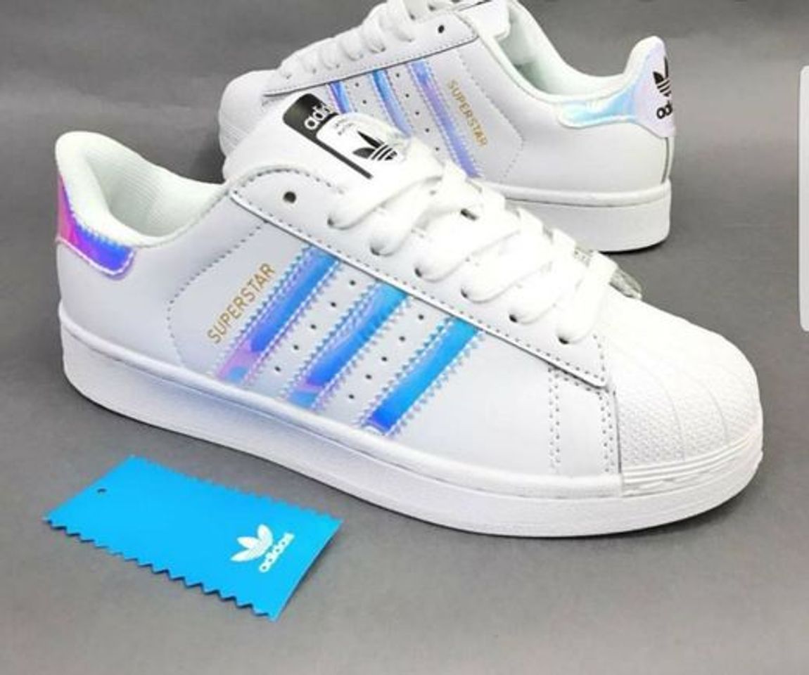 Social adidas Superstar