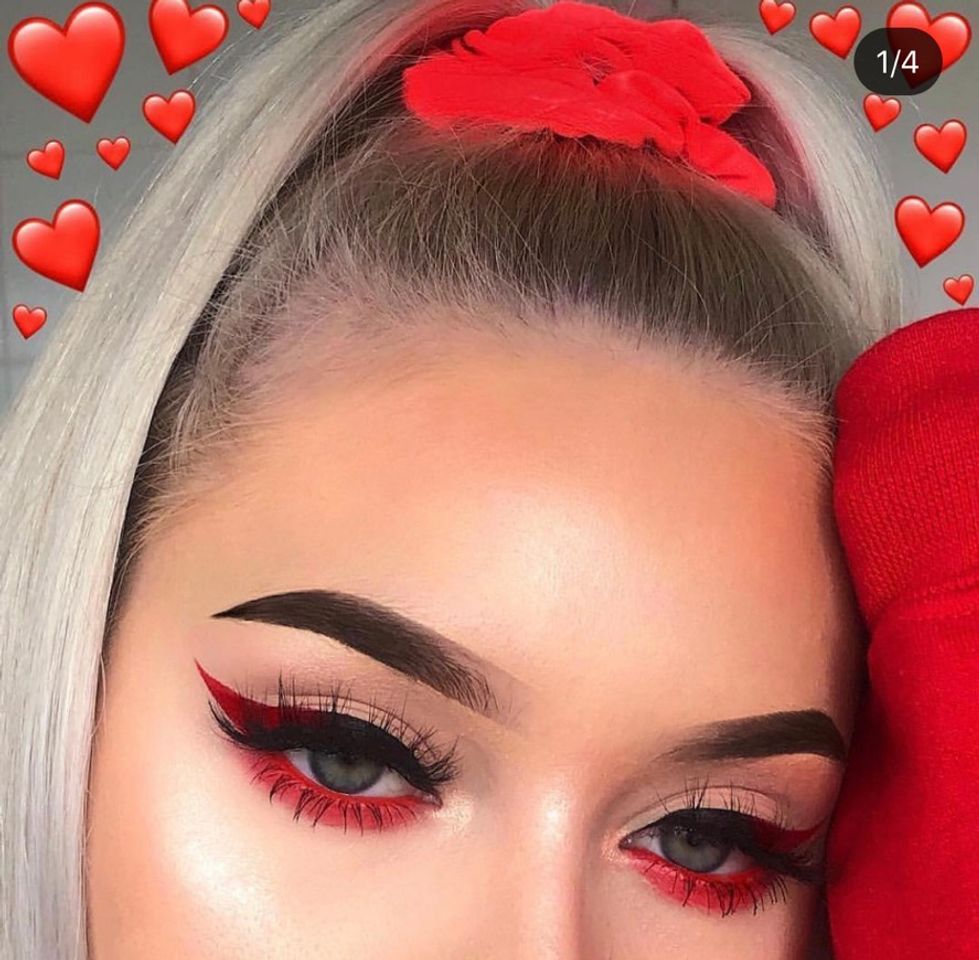 Moda Red eyeliner ✨