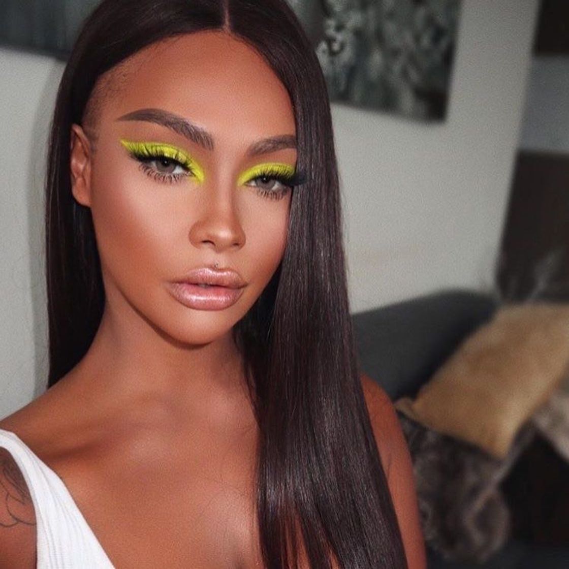 Social Neon yellow eyeliner ✨