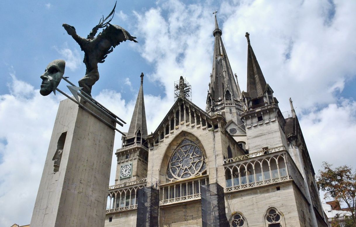 Place Catedral Basílica de Manizales