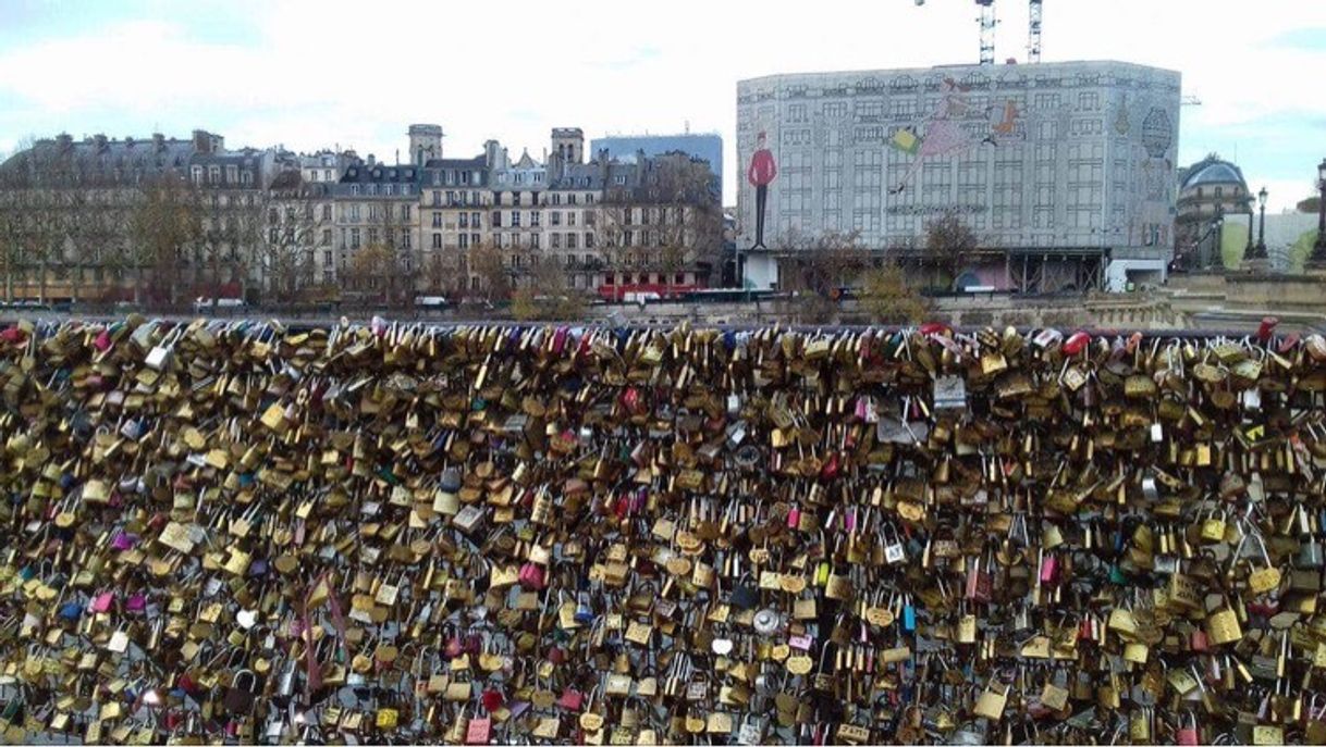 Place Puente de las Artes