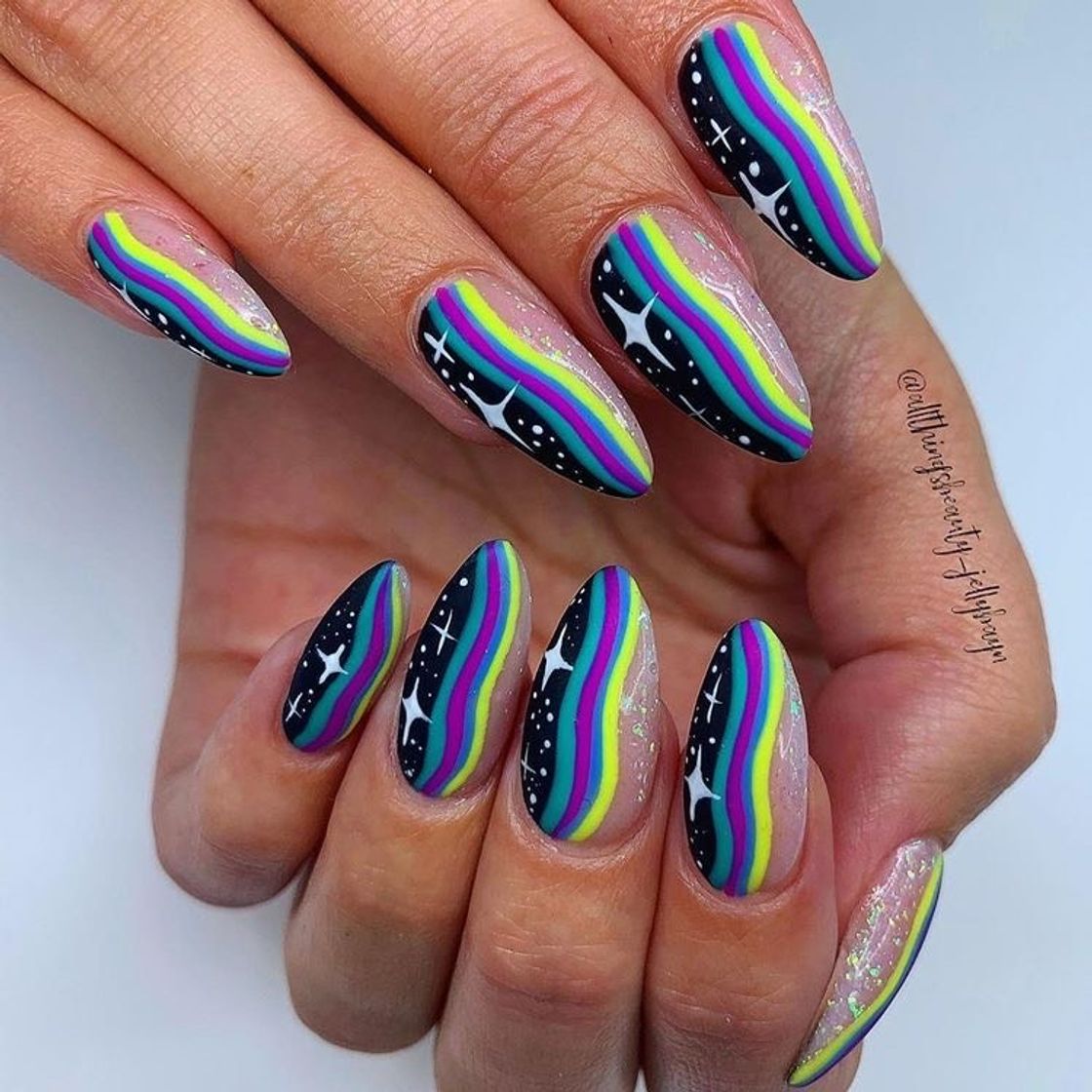 Moda Nails