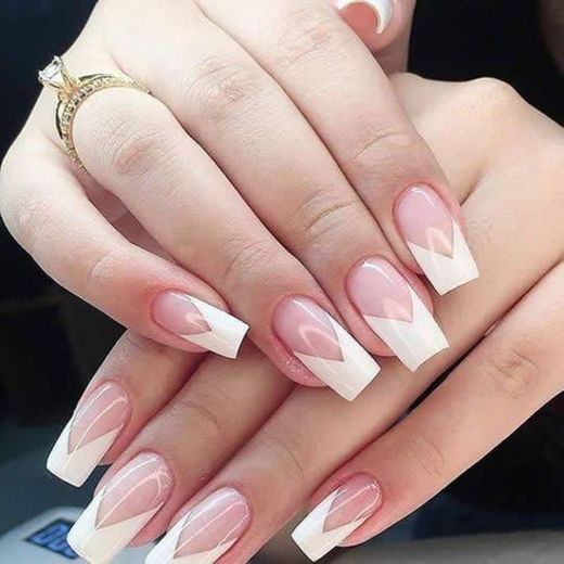 Nails francesinha