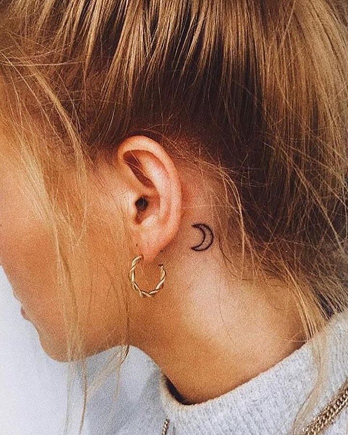 Social Tattoo luna