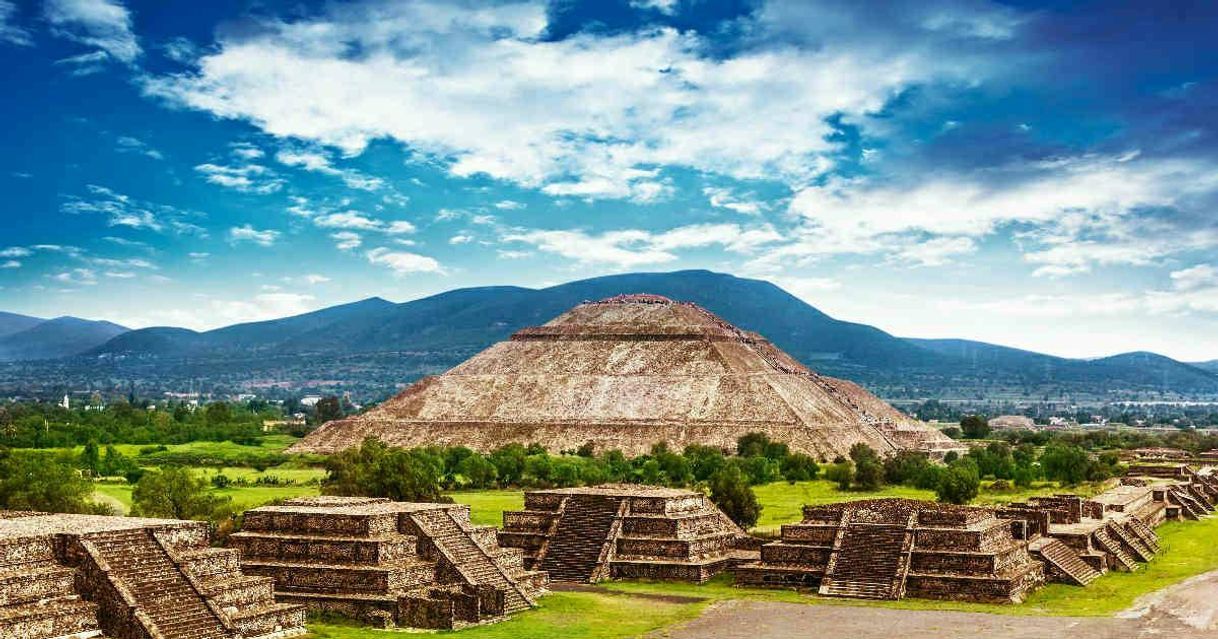 Lugar Piramides De Teotihuacan