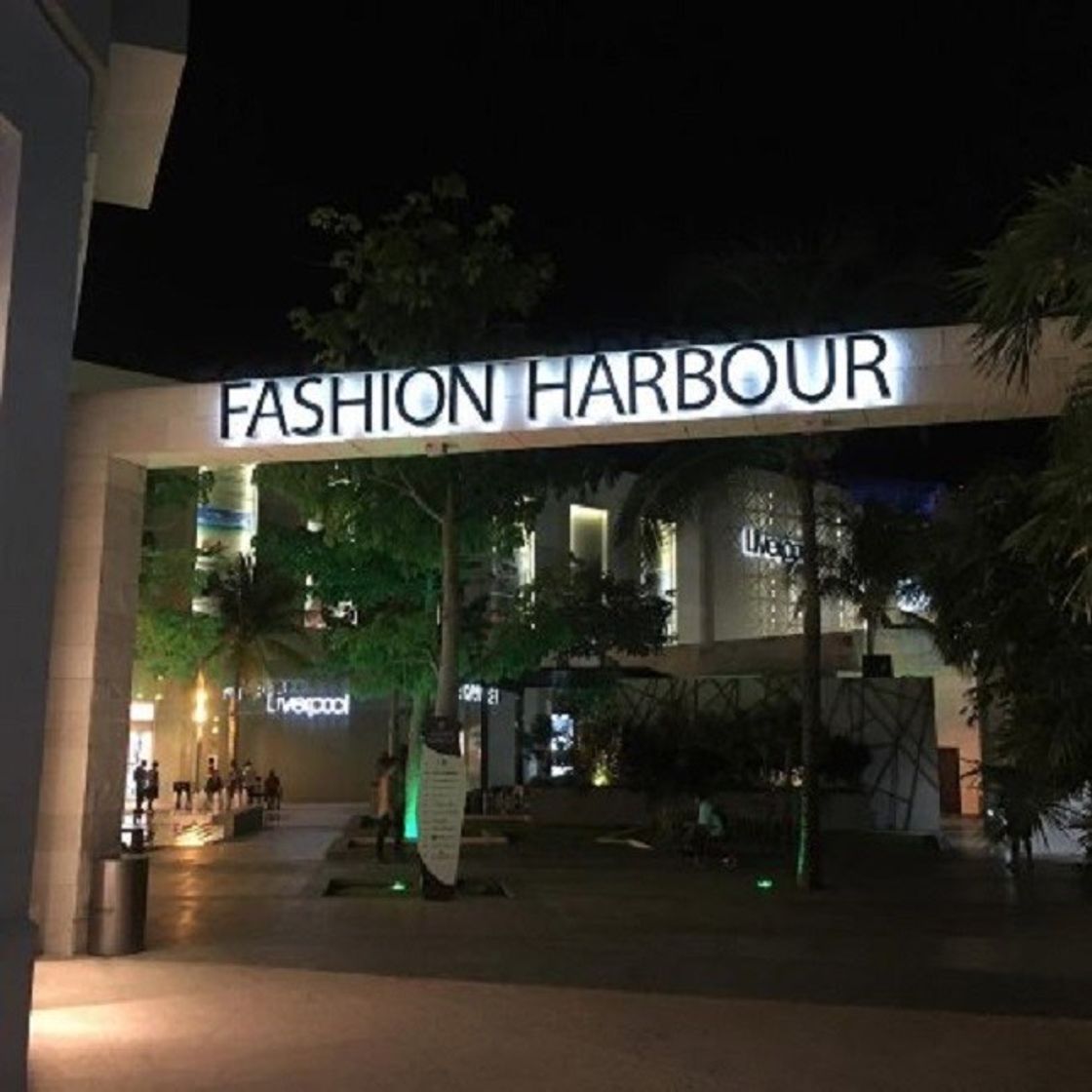 Moda Fashion Harbour en Cancún