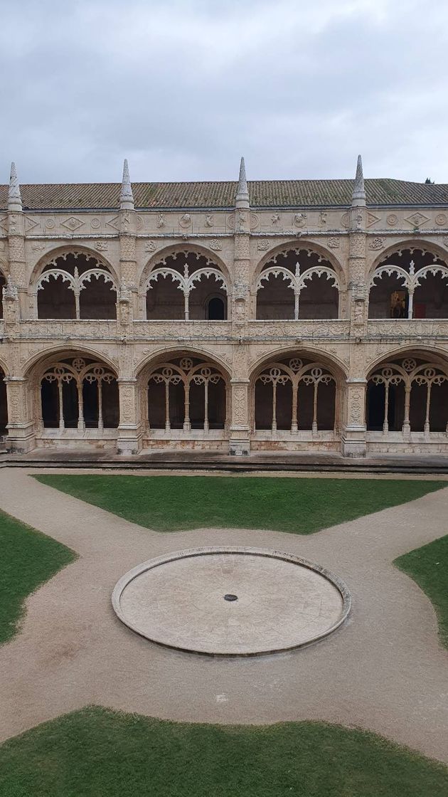 Place Monasterio de los Jerónimos de Belém