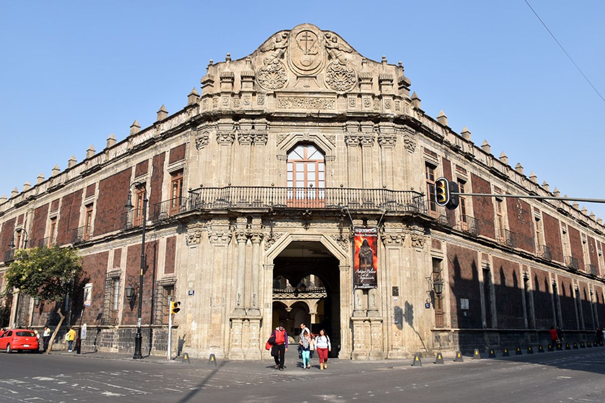 Lugar Palacio de la Escuela de Medicina