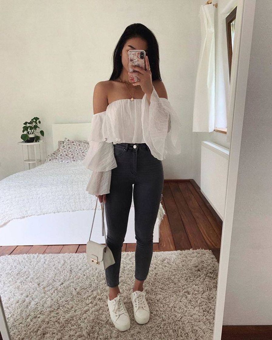 Social Love her Outfits