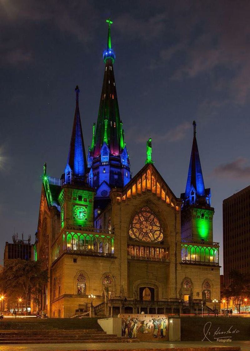 Lugar Catedral basílica de Nuestra Señora del Rosario de Manizales