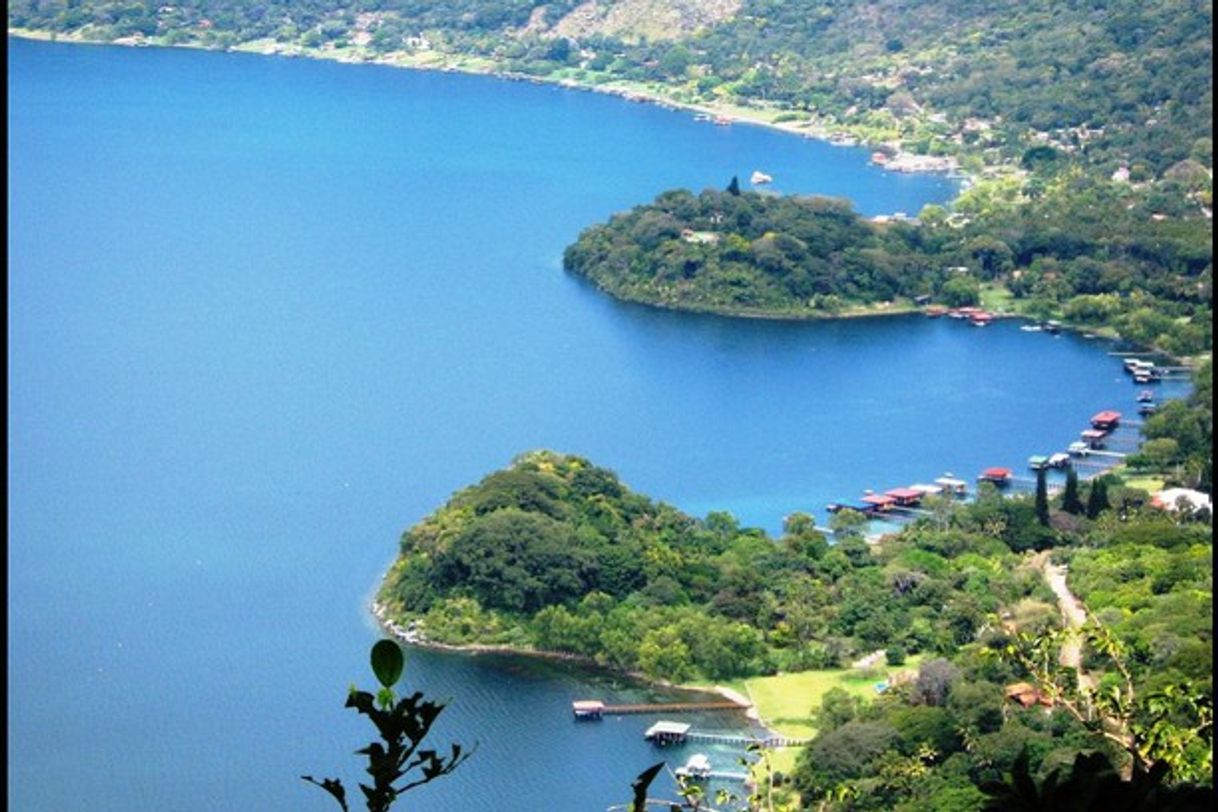 Moda Lago de Coatepeque