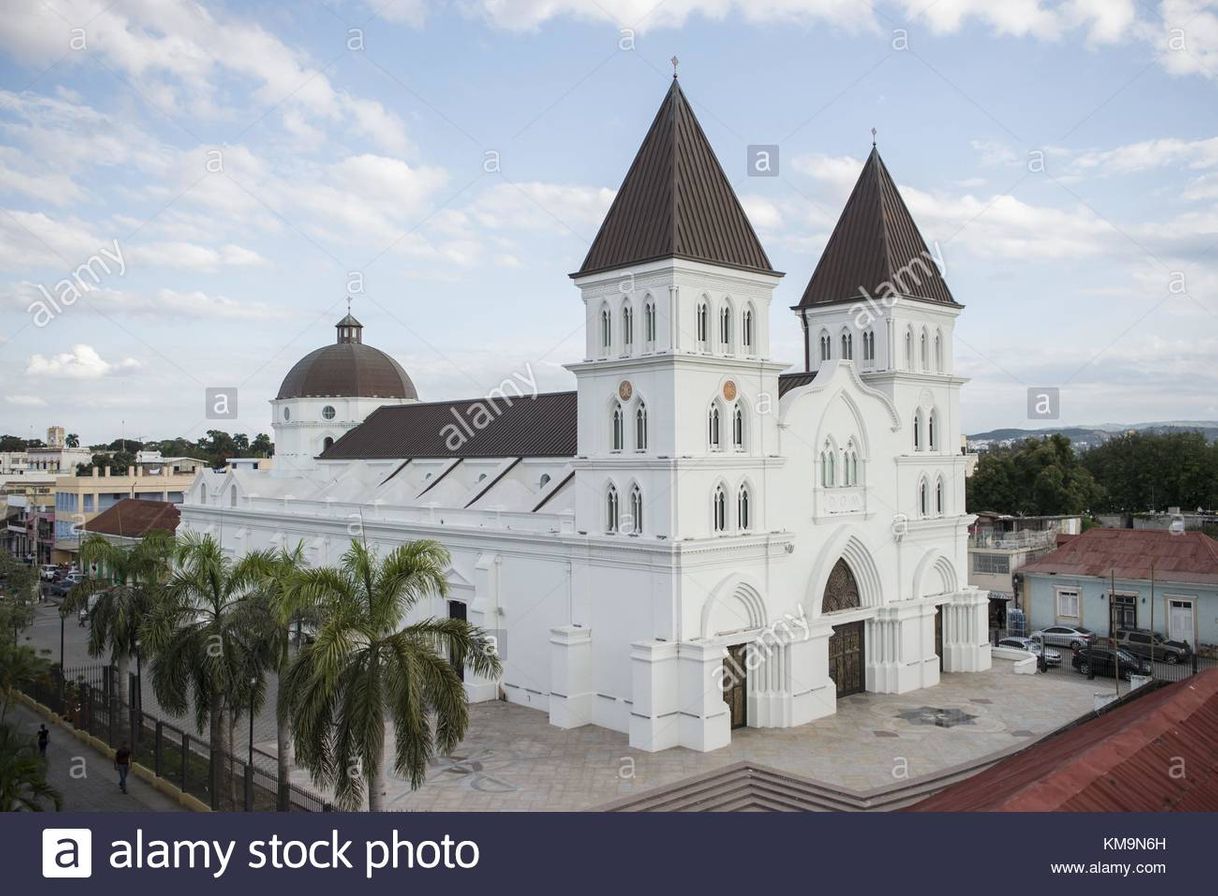 Lugar Catedral de Santiago Apóstol