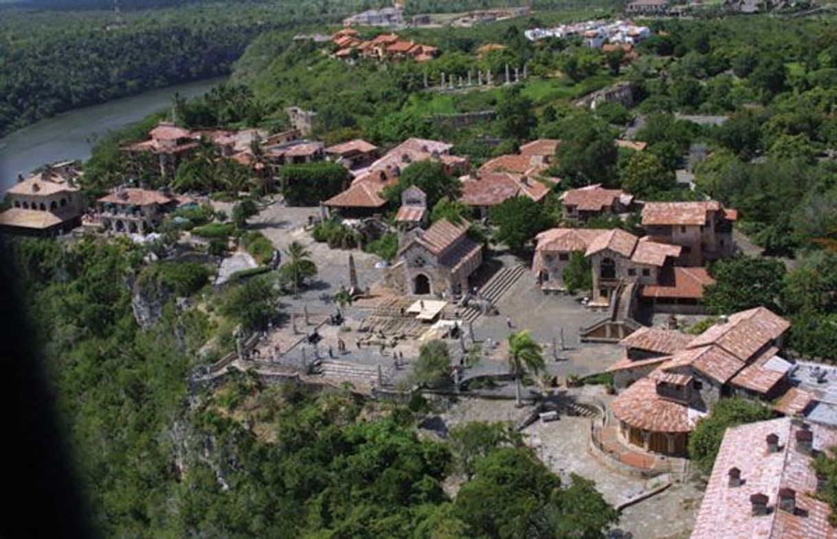 Place Altos de Chavón