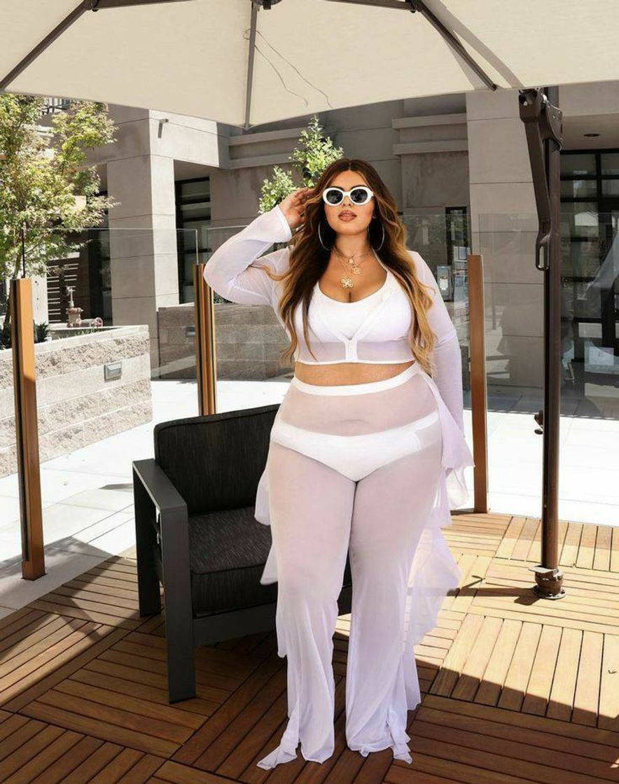 Fashion Plus size girl 