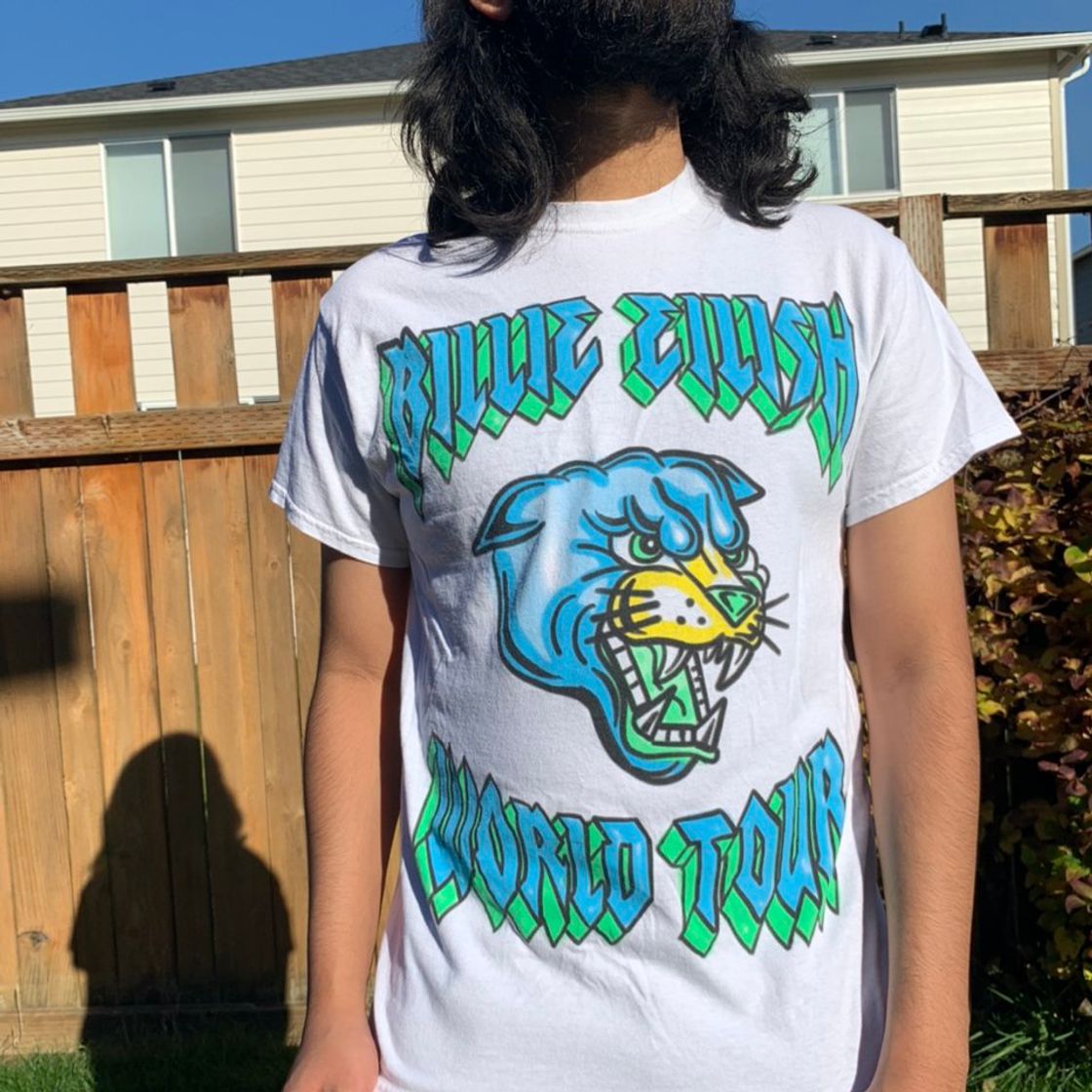 Moda Billie Eilish Panther Tour Tee