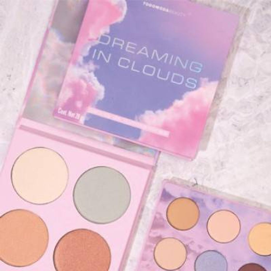 Products Paleta de Iluminadores y Bronzers Dreaming in Clouds