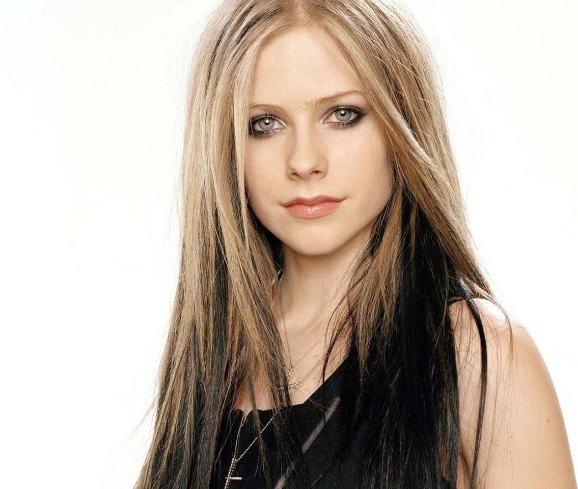 Moda Avril Lavigne- Push Lyrics - YouTube