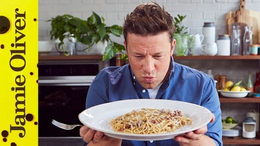 How to Make Classic Carbonara | Jamie Oliver - YouTube