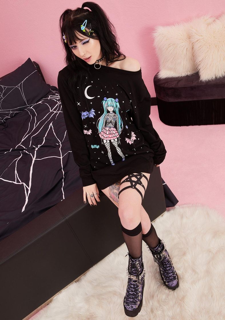 Moda Widow Anime Goth Graphic Tee - Long Sleeve Black