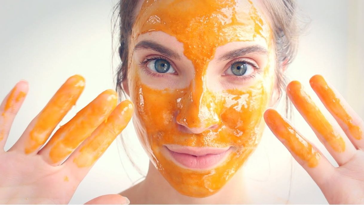 Moda Faça você mesma: 5 receitas de skincare caseiras para testar já | pele