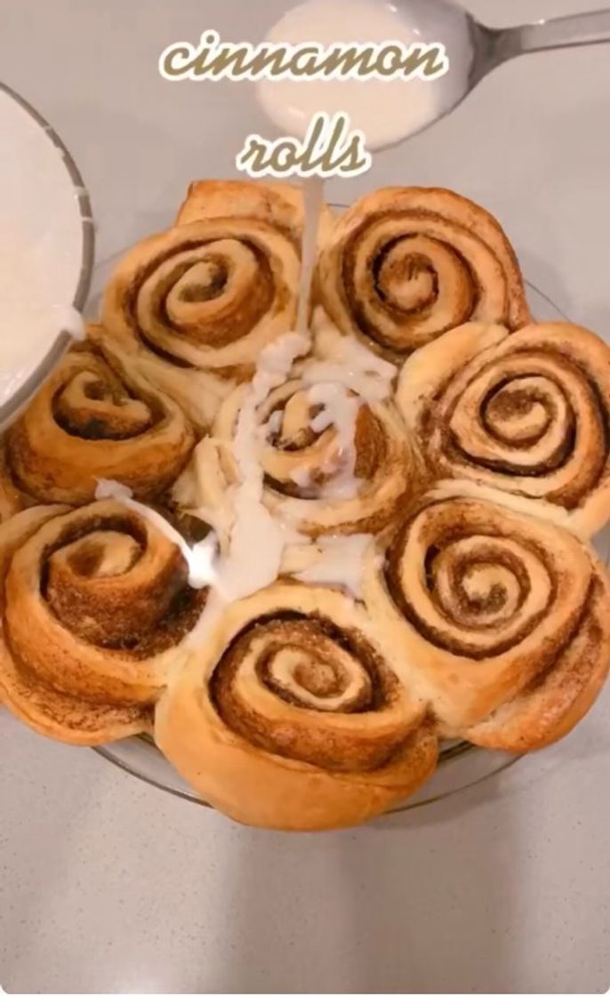 Moda Cinnamon rolls