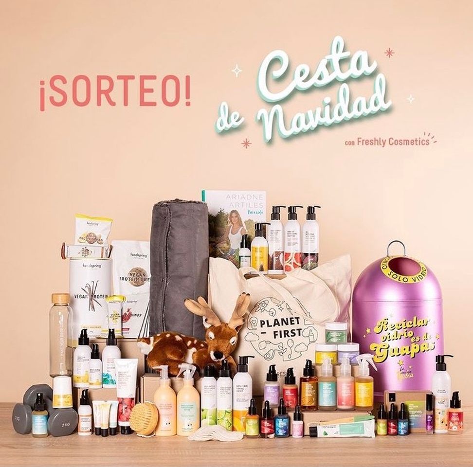 Products CESTA DE NAVIDAD FRESHLY COSMETICS