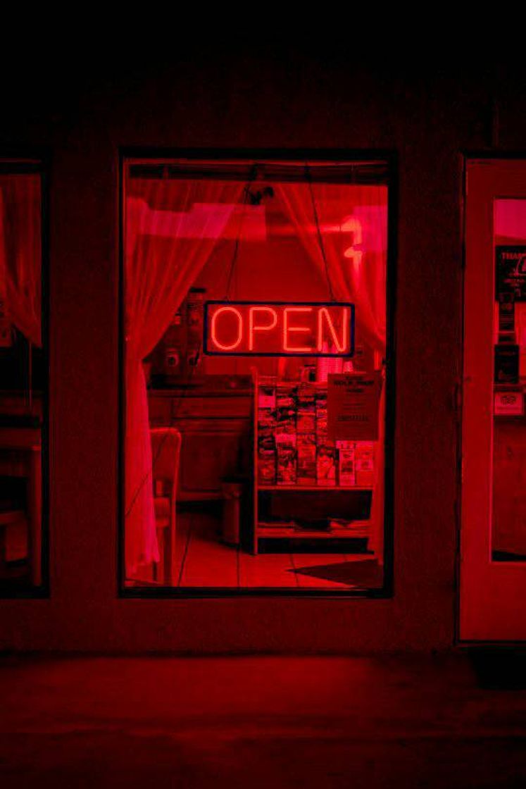 Social themes 🍒 •red