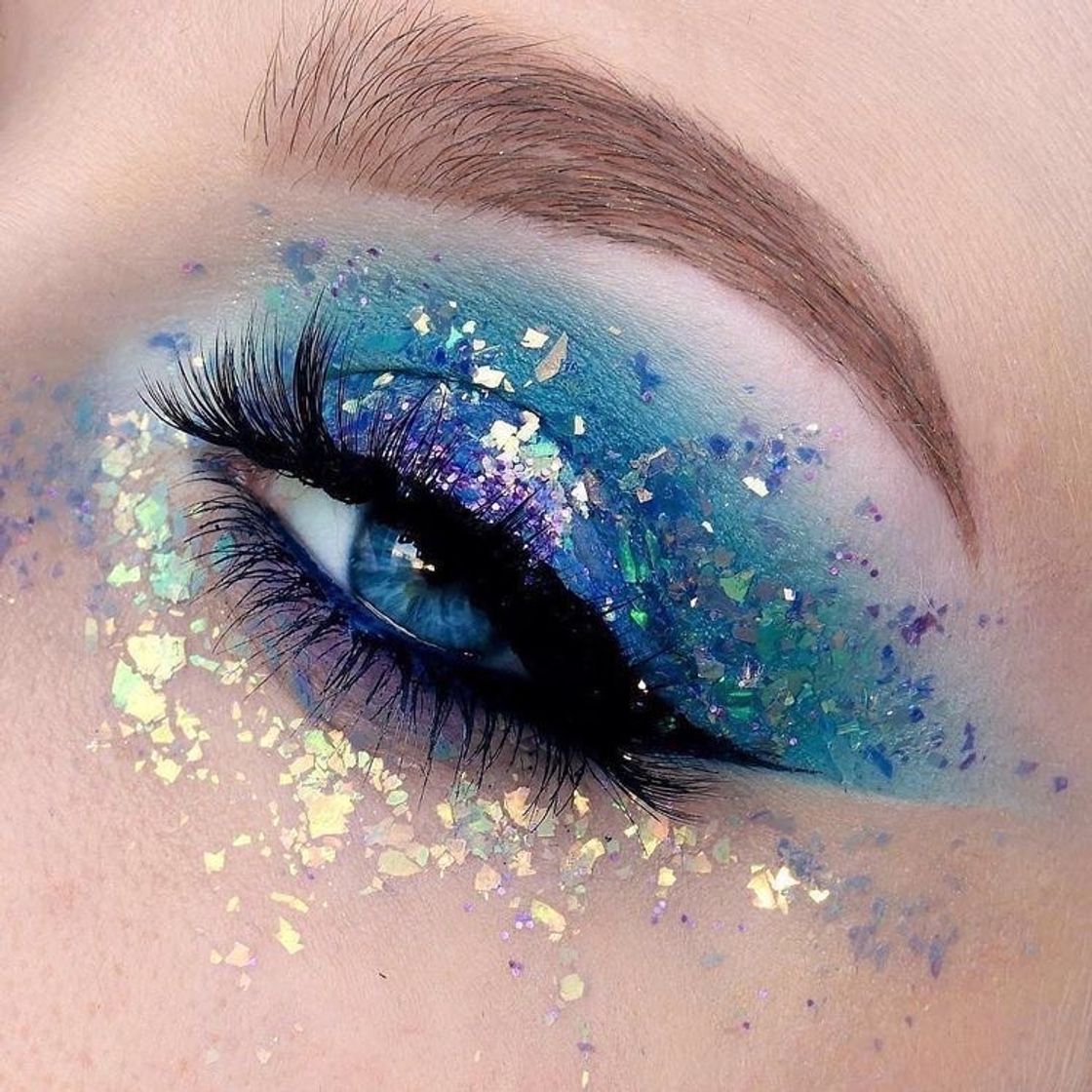 Moda Maquiagem azul com glitter 