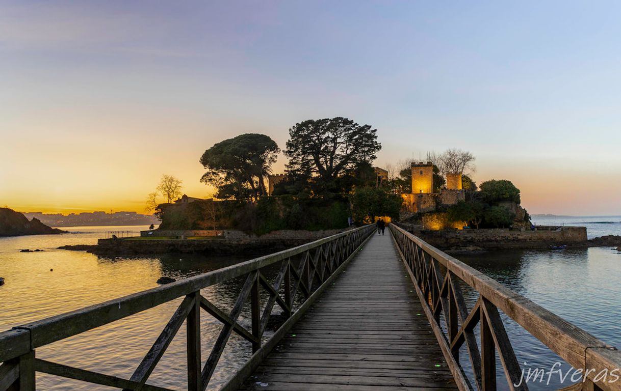 Lugares Santa Cruz Castle