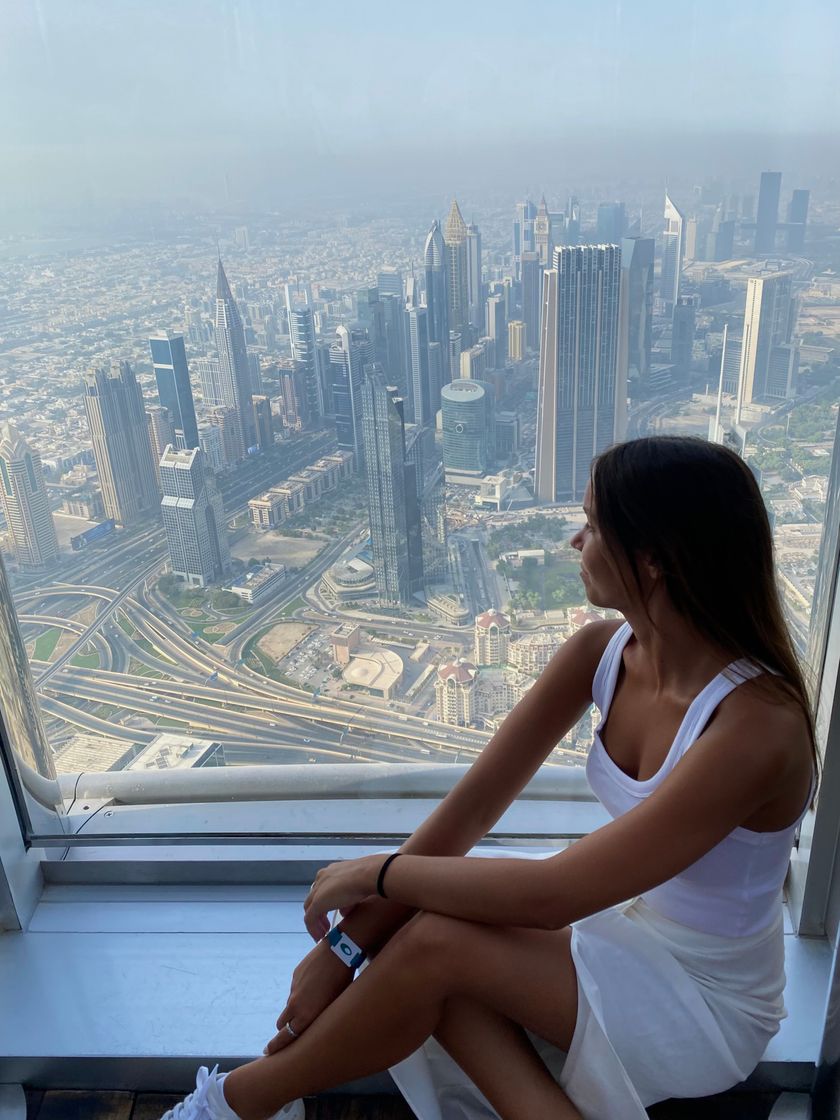 Place Burj Khalifa tower