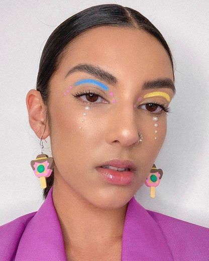 Delineado colorido é febre no Instagram