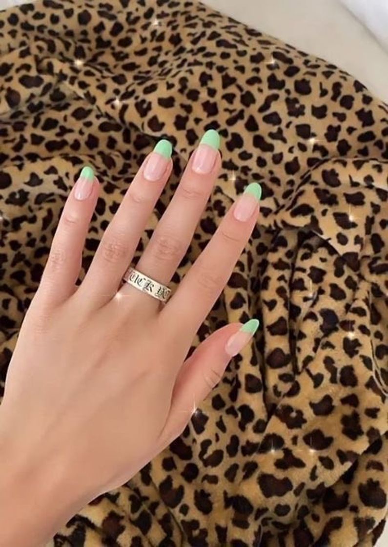 Fashion Green nails