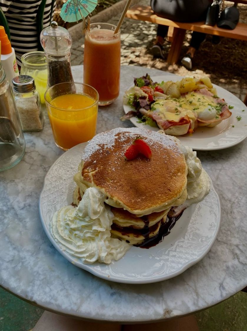 Billy Brunch & Garden
