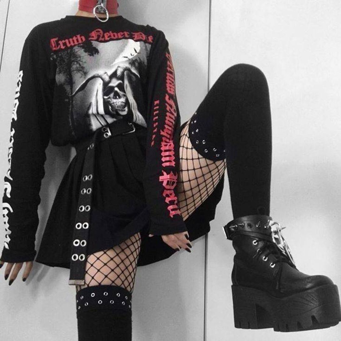 Moda goth outfit 🖤