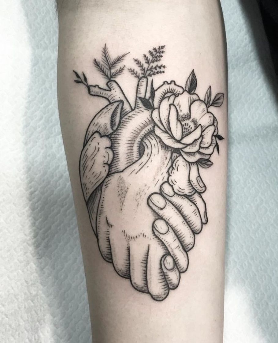 Fashion TATUAGEM CORAÇÃO COM FLORES ❤️💐