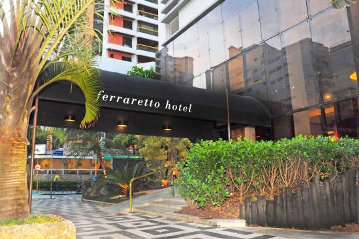 Place Ferraretto Guarujá Hotel